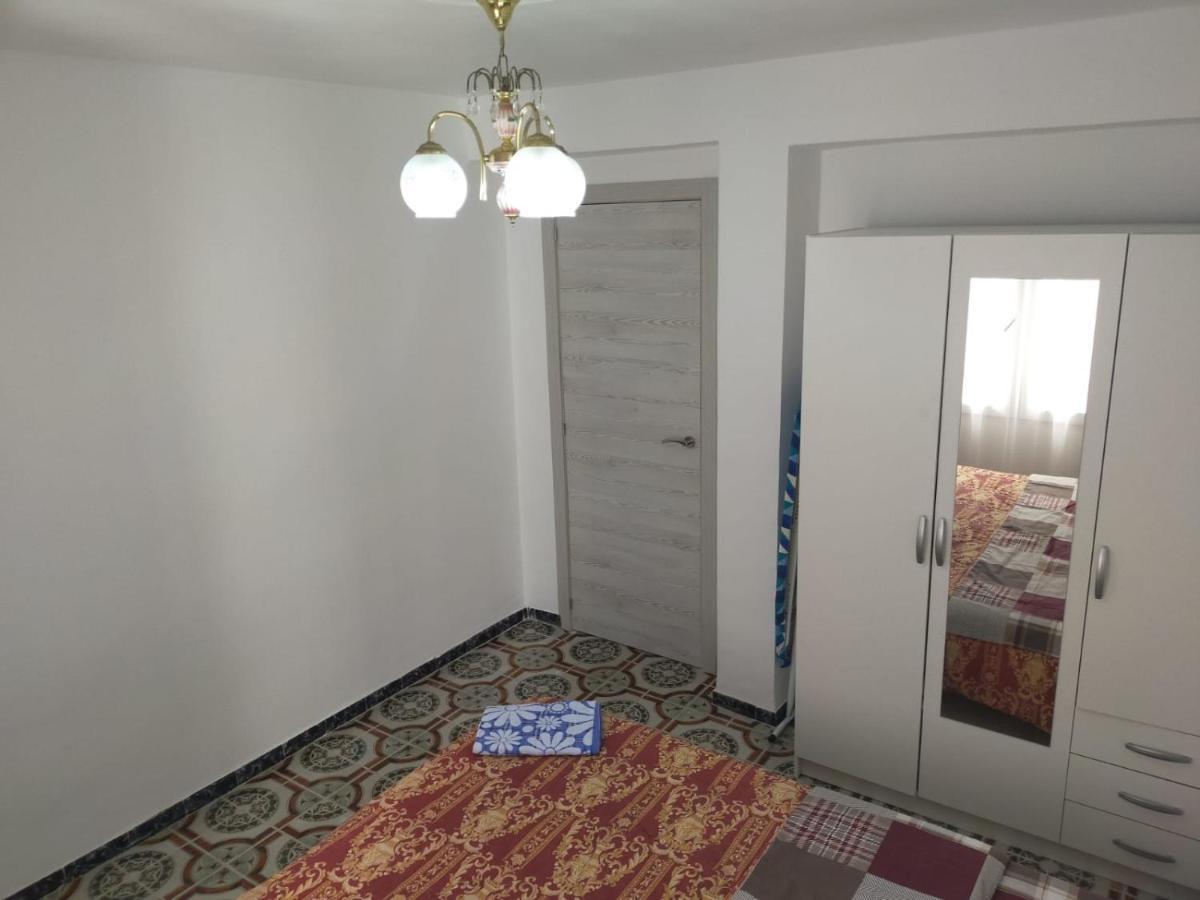Apartamento En El Centro De เดเนีย ภายนอก รูปภาพ